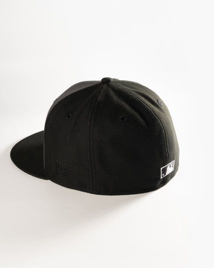 New Era Montreal Expos Magnetic Black 59Fifty Fitted Hat