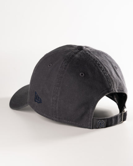 New Era New York Yankees Graphite 9Twenty Adjustable Hat