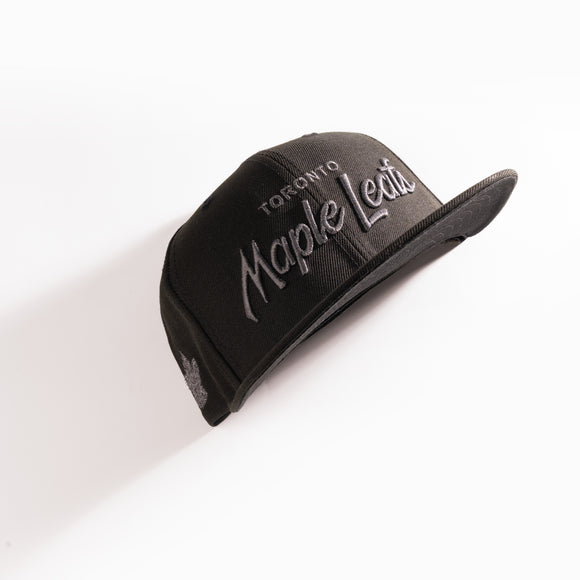 New Era Toronto Maple Leafs Metallic Black Pearl 59Fifty Fitted Hat NHL